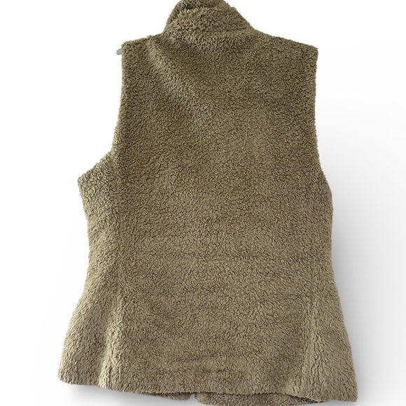 Patagonia Beige Fleece Vest - Picture 3 of 7